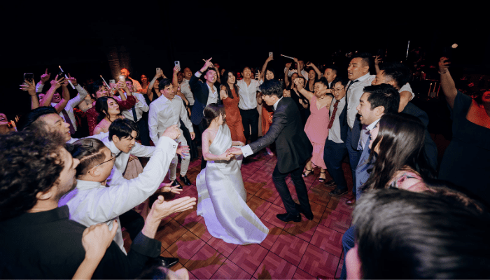 Dance Floor Size for Your Wedding